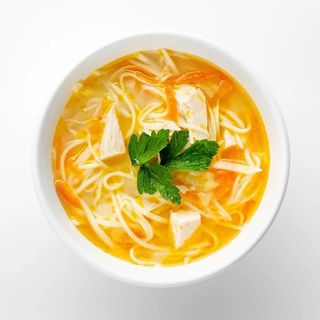 Суп лапша с цыплёнком (350 гр)