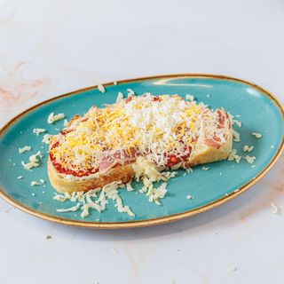 Sendvič sa kulenom i suvim vratom 180g