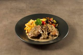 Svinjski medaljoni u sosu od šumskih gljiva