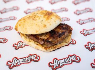 Svinjski vrat i somun 200g