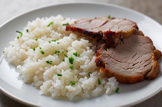 Svinjsko pečenje, , salata i hleb