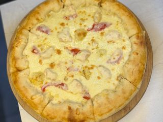 Пицца Сырный бортик (600г)