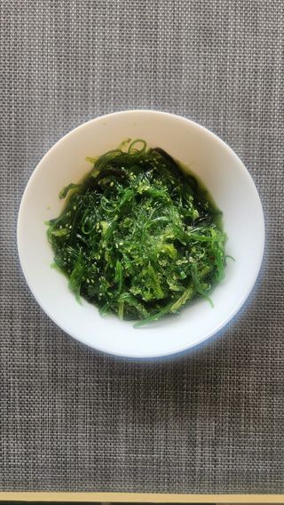 T112 - Wakame Salada Algas