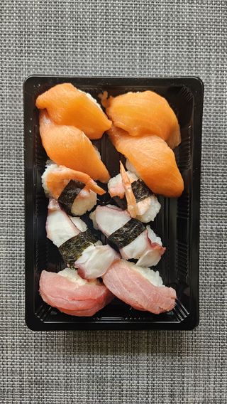 T511 - Sushi Nigiri Misto