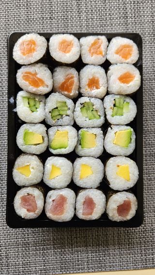 T524 - Maki Misto com Queijo