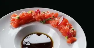 Tartare salmone