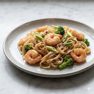 Tagliatelle di riso con gamberi