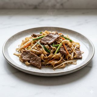 Tagliatelle di riso con manzo