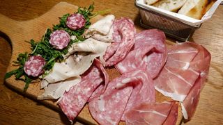 Tagliere - selezione di salumi e coccoli