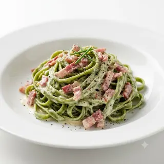 Tagliolini verdi panna e speck
