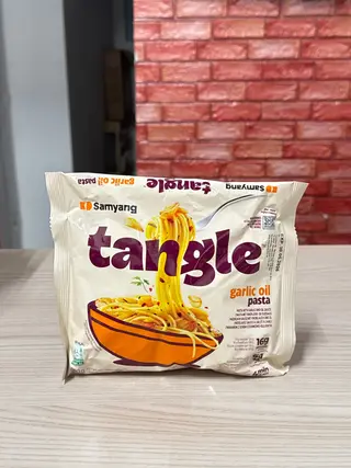 Tangle garlic oil pasta