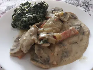 Teleća krmenadla sa sosom od gljiva