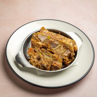 Teleća glava u škembetu