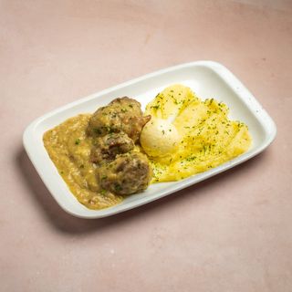 Teleći ribić na kajmaku