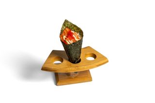 Temaki spicy sake