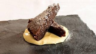 Tenerina al cioccolato su crema di mascarpone