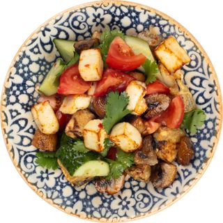 Теплый салат с жареной брынзой(350г)