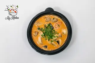 Том-ям с рыбой и креветками (350м)