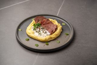 Томленные телячьи щечки (520г)