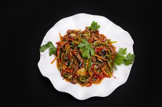Филе говядины с овощами (530г)
