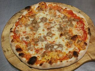 Pizza con il tonno