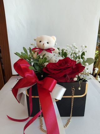 Torbica meda i ruža