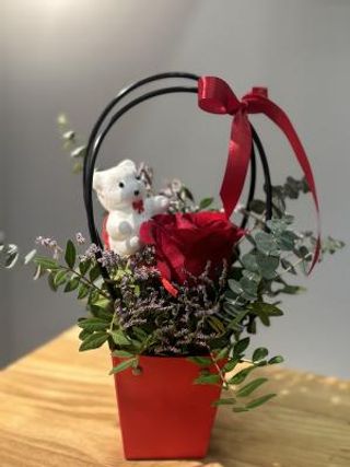 Torbica crvena ruža i meda