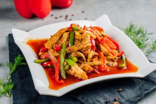 Требуха жареная с овощами (500г)