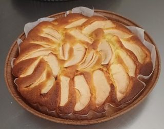 Torta di mele circa 100 g