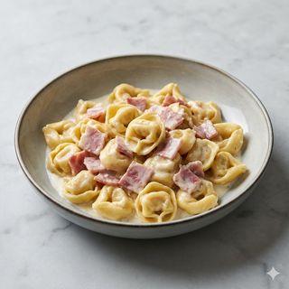 Tortellini panna e prosciutto
