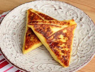 ТРЕУГОЛЬНИКИ САМА ЛЕПИЛА С ГОВЯДИНОЙ 1кг