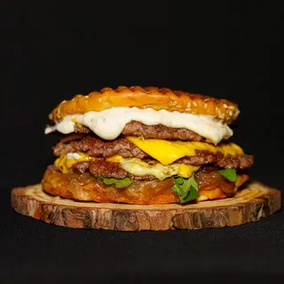 Triple Tartuf Press burger