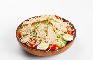 Цезарь с куриной грудкой (250г)