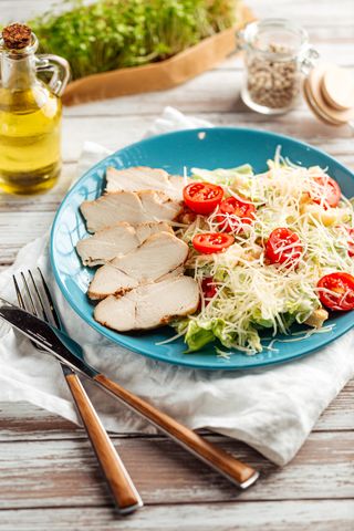 Цезарь с курицей (280г)