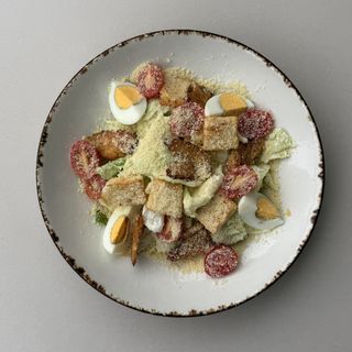 Цезарь с курицей (350г)