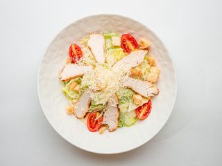 Цезарь с креветками (500г)