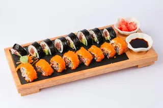 Tuna rolls