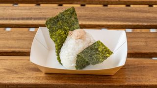 Tuna mayo onigiri