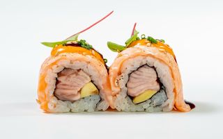 U05. Super spicy salmon roll