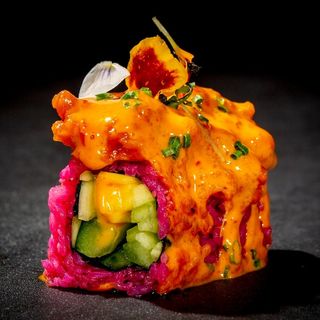 U08. Pink spicy tuna