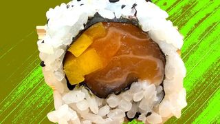U12-uramaki salmone mandorla