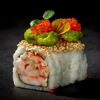 U18. Uramaki California