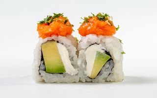 U32. Spicy salmon roll