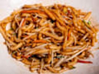 32. Udon saltato con verdure