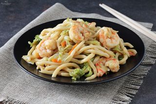 Udon con gamberi