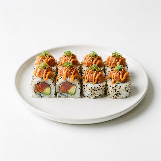 Uramaki spicy tuna