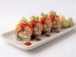 Uramaki tempura sake supaishi
