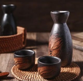 V01. Sake caraffa (per 2 persone)
