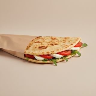 V34 Pomodori, mozzarella, rucola