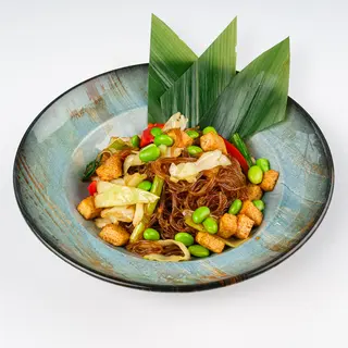Vegan stir-fry noodles